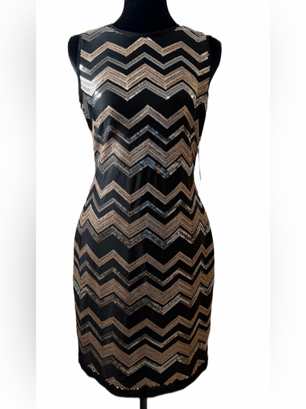 Vince Camuto NWT Sequin Chevron Cocktail Dress Size 4